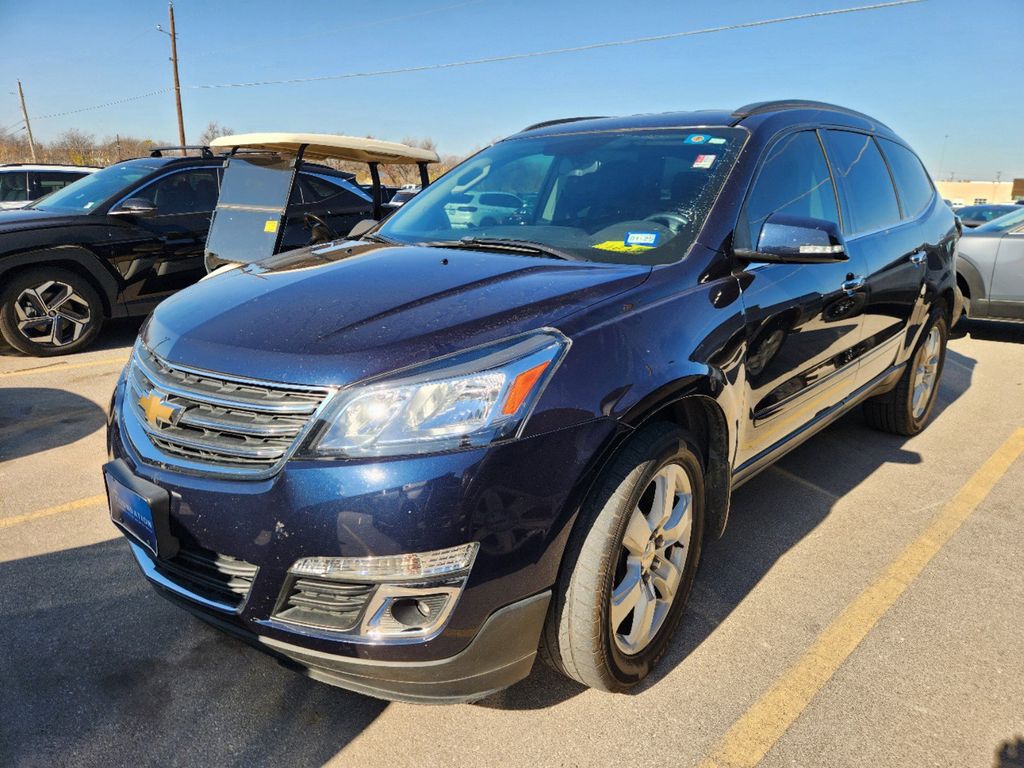 2017 Chevrolet Traverse LT 1