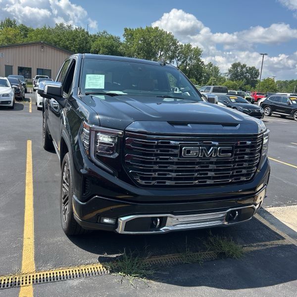 2022 GMC Sierra 1500 Denali Ultimate Crew Cab 4WD