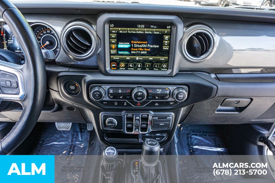Used 2023 Silver Jeep Sahara image 41