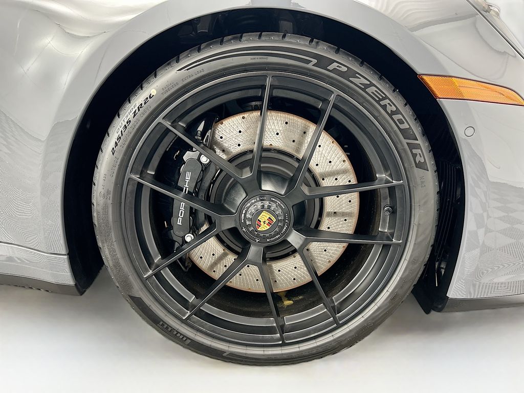 Thumbnail: 2026 Porsche 911 - 31