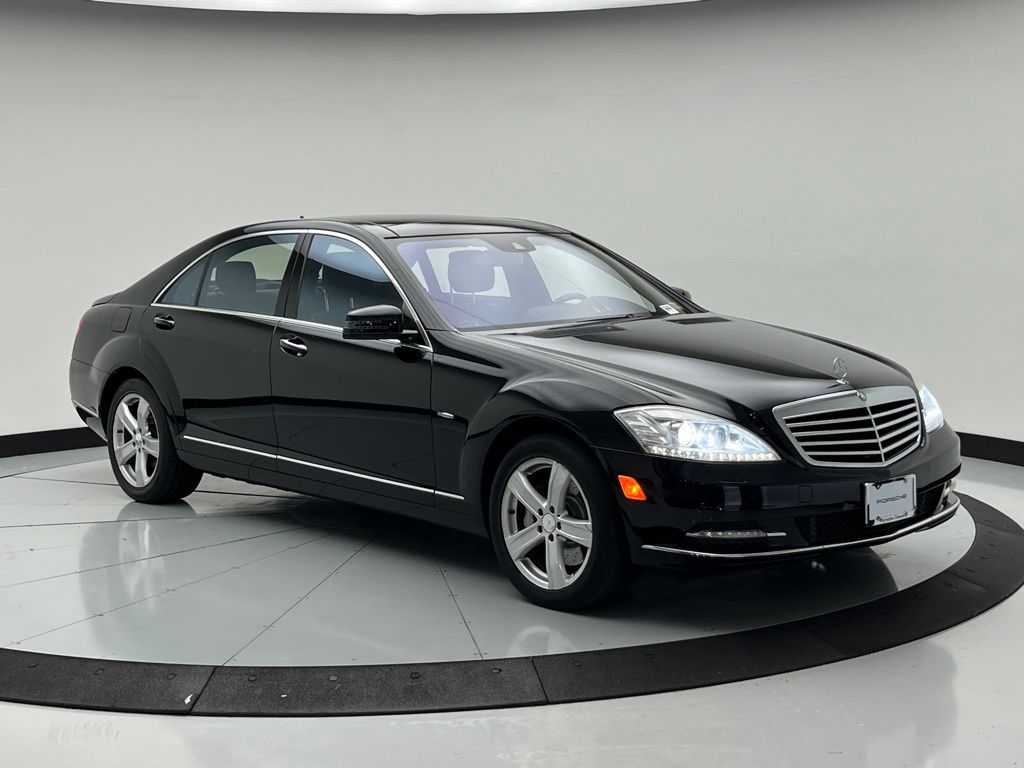 Thumbnail: 2012 Mercedes-Benz S-Class - 3