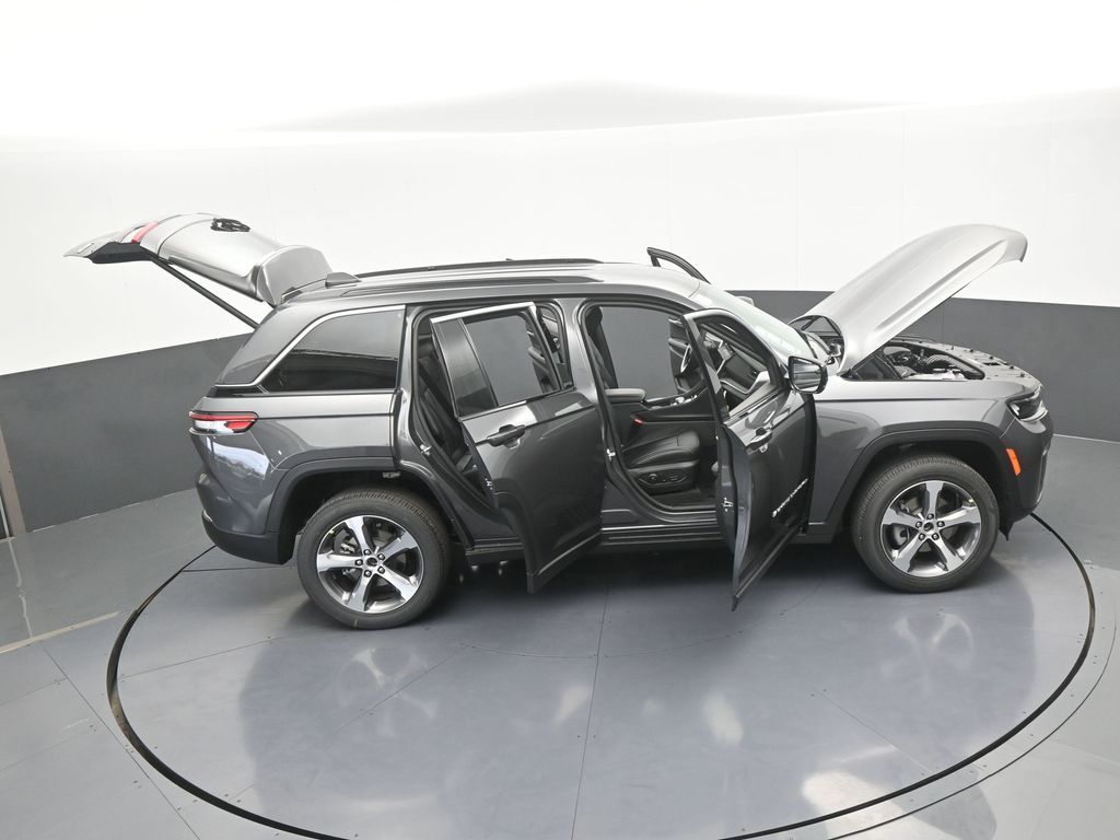 New 2026 Baltic Gray Metallic Clearcoat Jeep Limited image 55