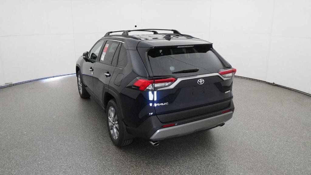 Thumbnail: 2025 Toyota RAV4 - 21