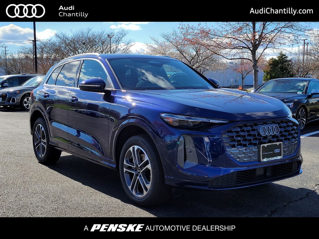 Thumbnail: 2025 Audi Q5 - 1