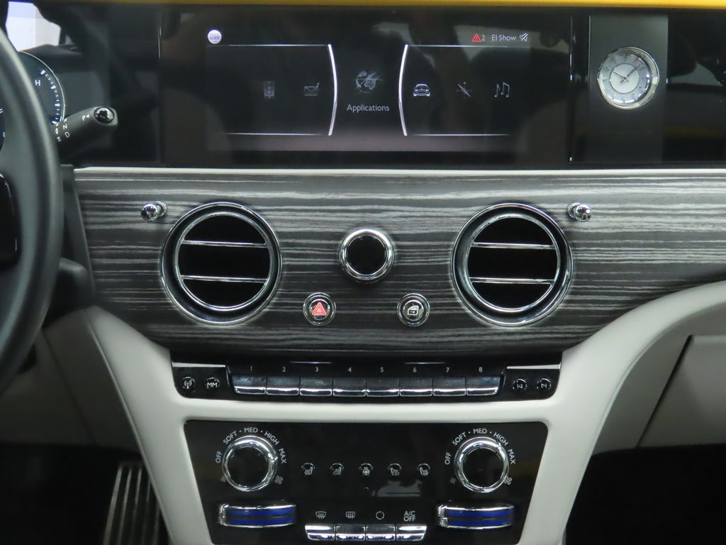 Thumbnail: 2021 Rolls-Royce Ghost - 14