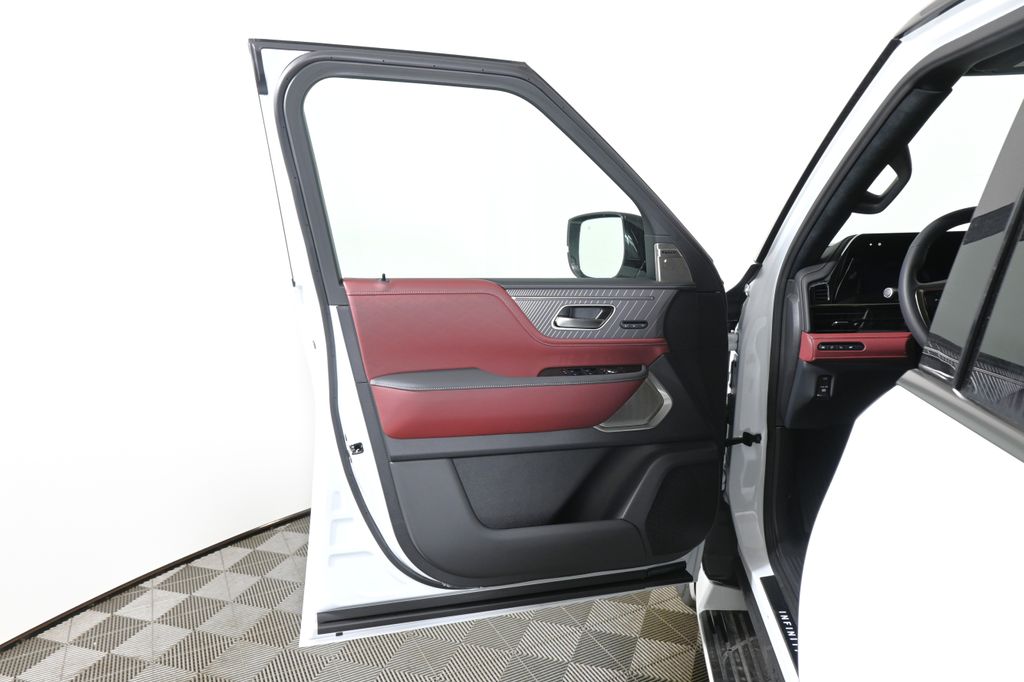 Thumbnail: 2026 INFINITI QX80 - 32