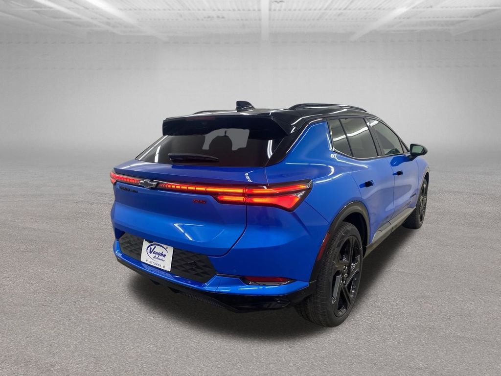 2025 Chevrolet Equinox EV RS photo