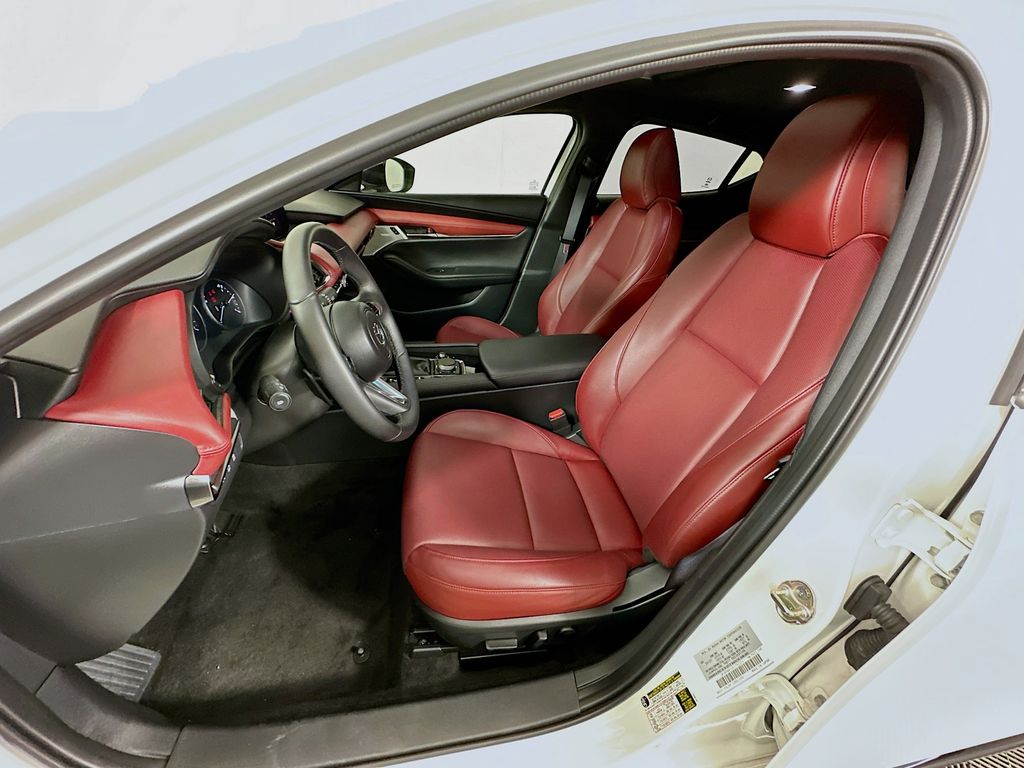 Thumbnail: 2025 Mazda Mazda3 - 21