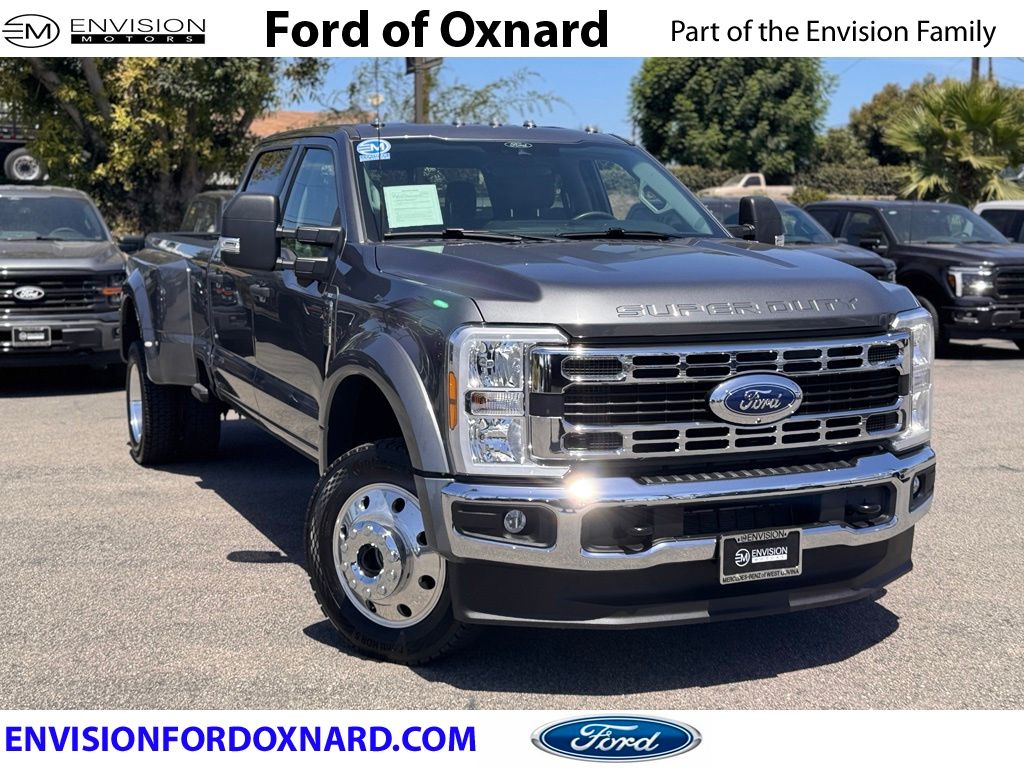 Gray Metallic 2025 Ford F-450 Super Duty Pickup Truck Four-Wheel Drive Automatic