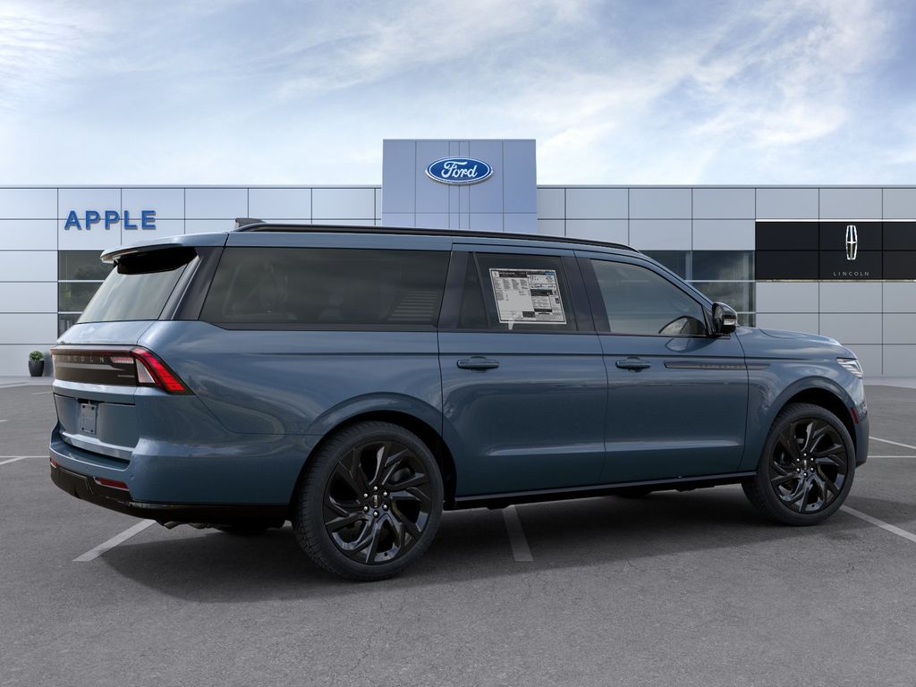 2027 Lincoln Navigator L 