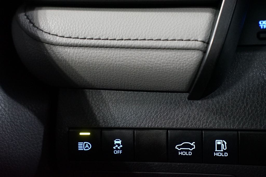 Thumbnail: 2023 Toyota Camry - 23