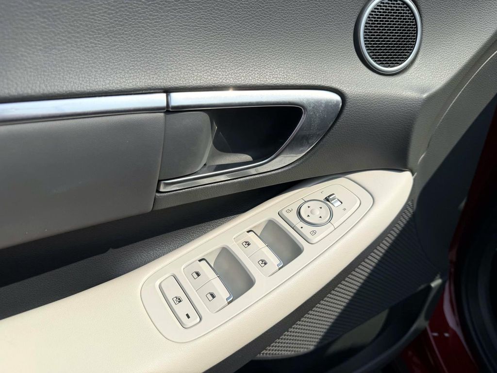 Used 2023 Hyundai Sonata Sedan