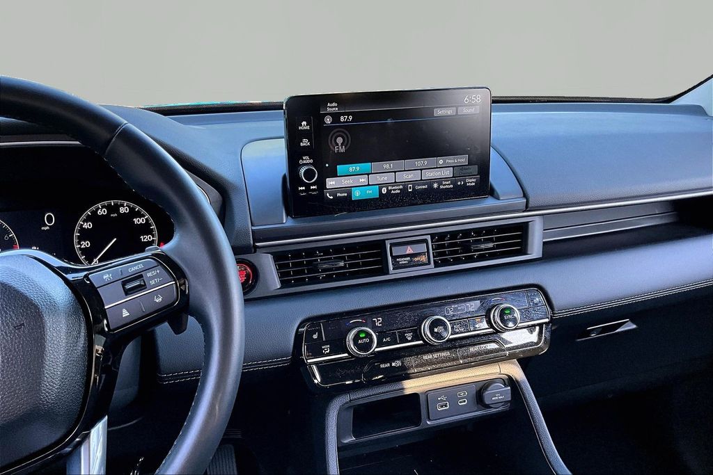 2025 Honda Pilot EX-L - Photo 9