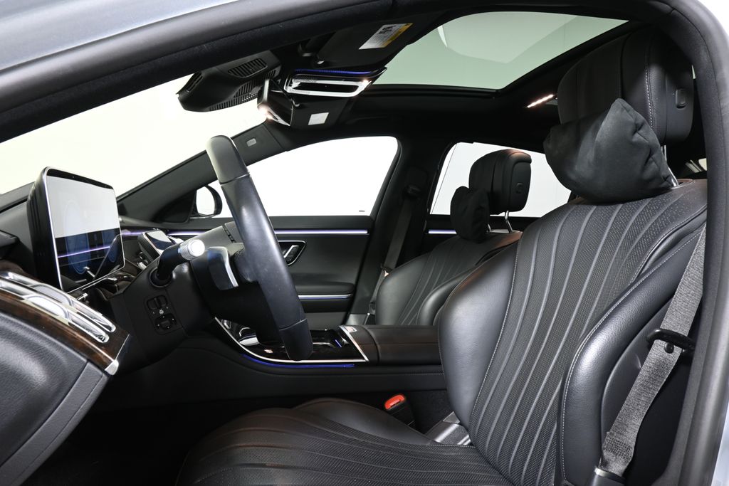 Thumbnail: 2022 Mercedes-Benz S-Class - 5