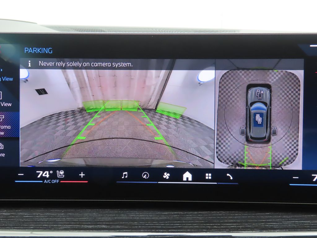 Thumbnail: 2026 BMW X5 - 15