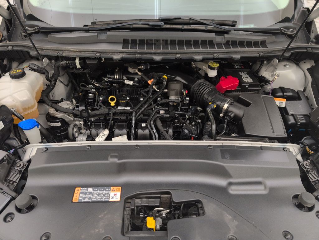 2023 Silver Metallic Ford Edge SEL AWD SUV