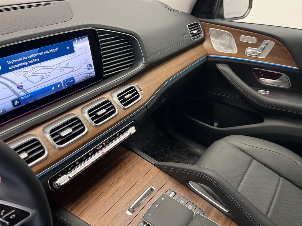 Thumbnail: 2026 Mercedes-Benz GLS - 22