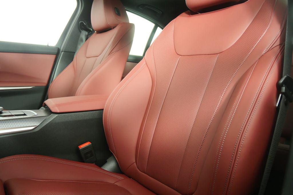 Thumbnail: 2026 BMW 3 Series - 11