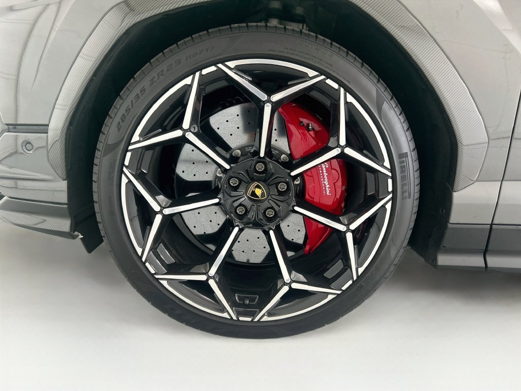 Thumbnail: 2024 Lamborghini Urus - 29