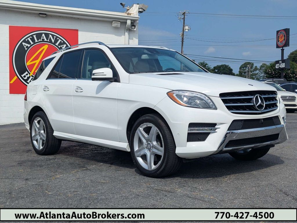White 2015 Mercedes-Benz M-Class SUV / Crossover Rear-Wheel Drive 7-Speed Automatic