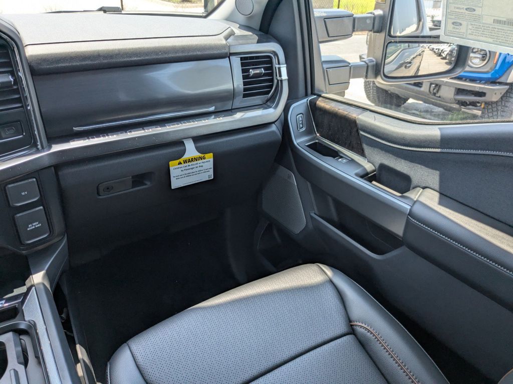 2025 Ford F-250 Super Duty Lariat