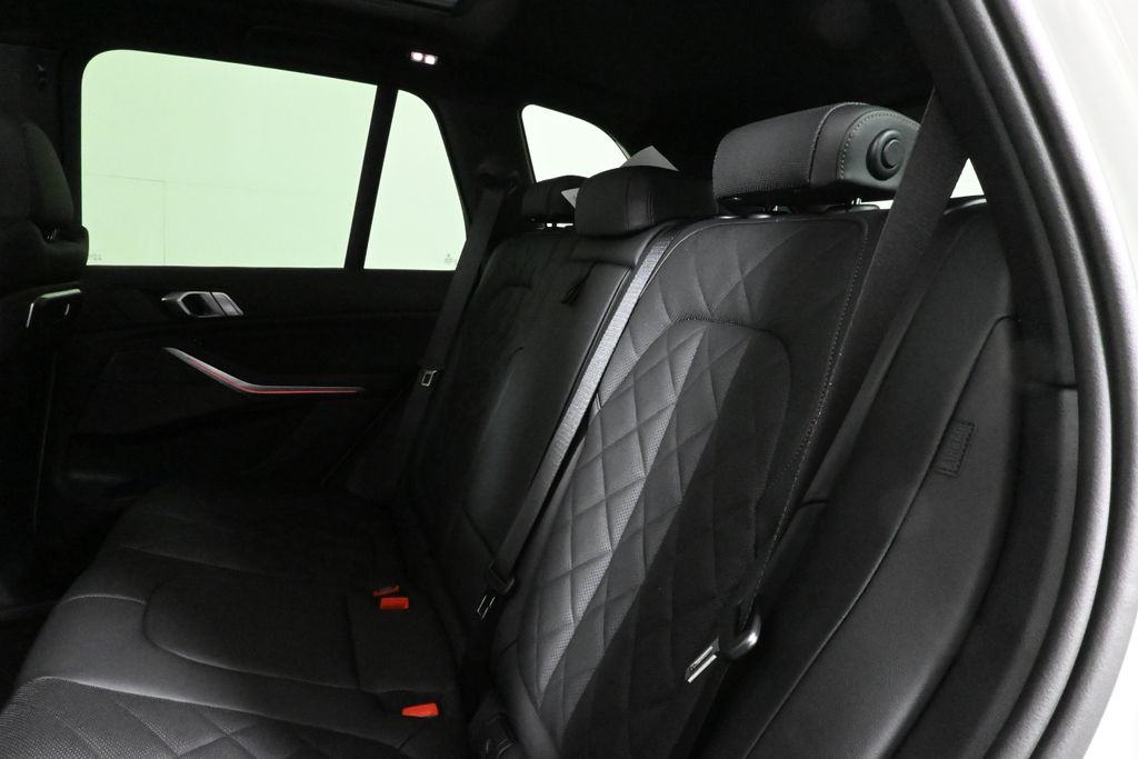 Thumbnail: 2026 BMW X5 - 4