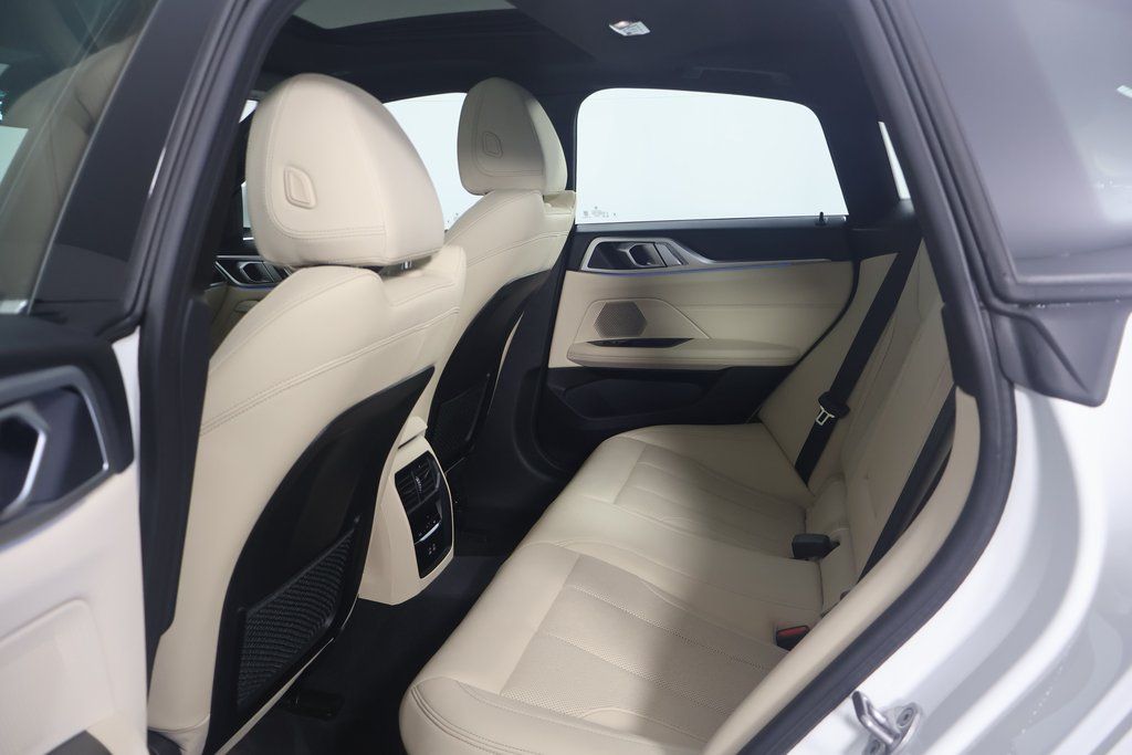 2024 BMW i4 eDrive40 11