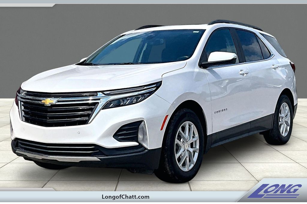 White (Iridescent Pearl Tricoat) 2022 Chevrolet Equinox SUV / Crossover Front-Wheel Drive 6-Speed Automatic Overdrive