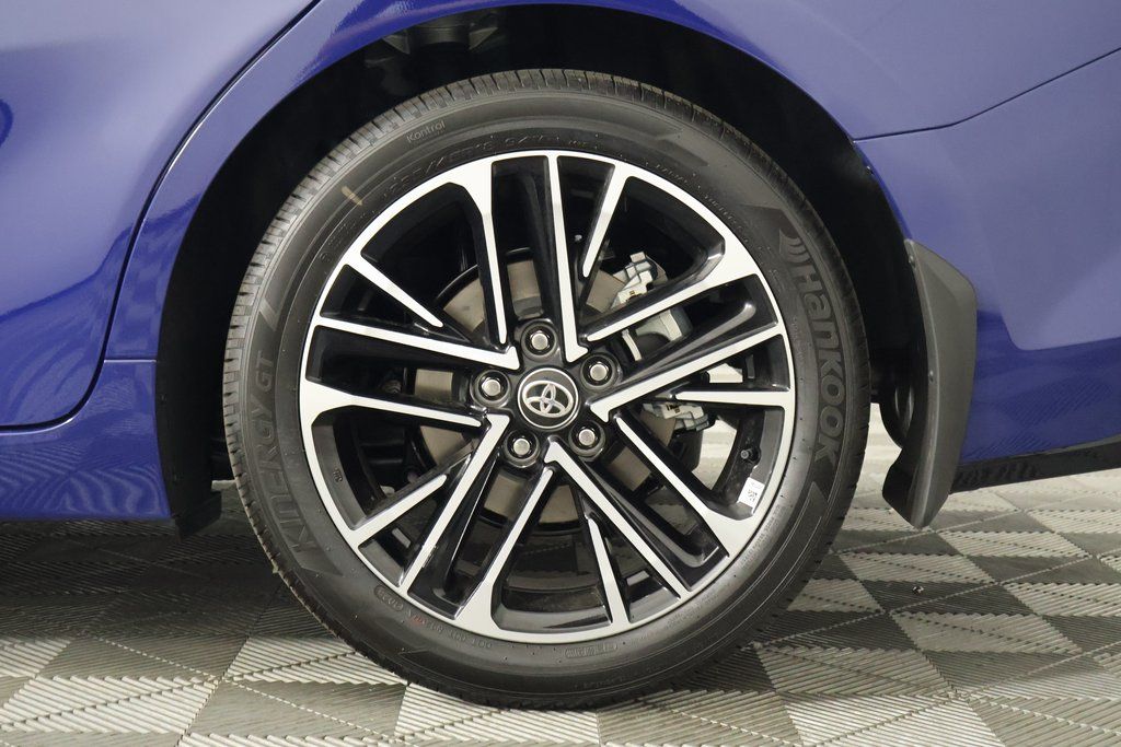 Thumbnail: 2025 Toyota Camry - 16