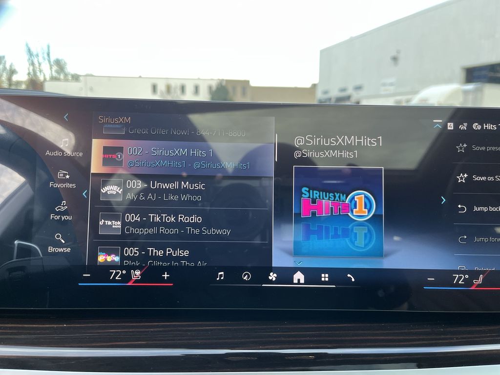 Thumbnail: 2026 BMW X7 - 16