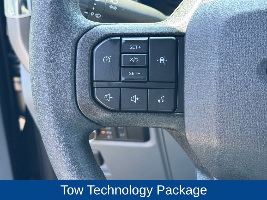 2024 Ford F-150 Lightning Pro