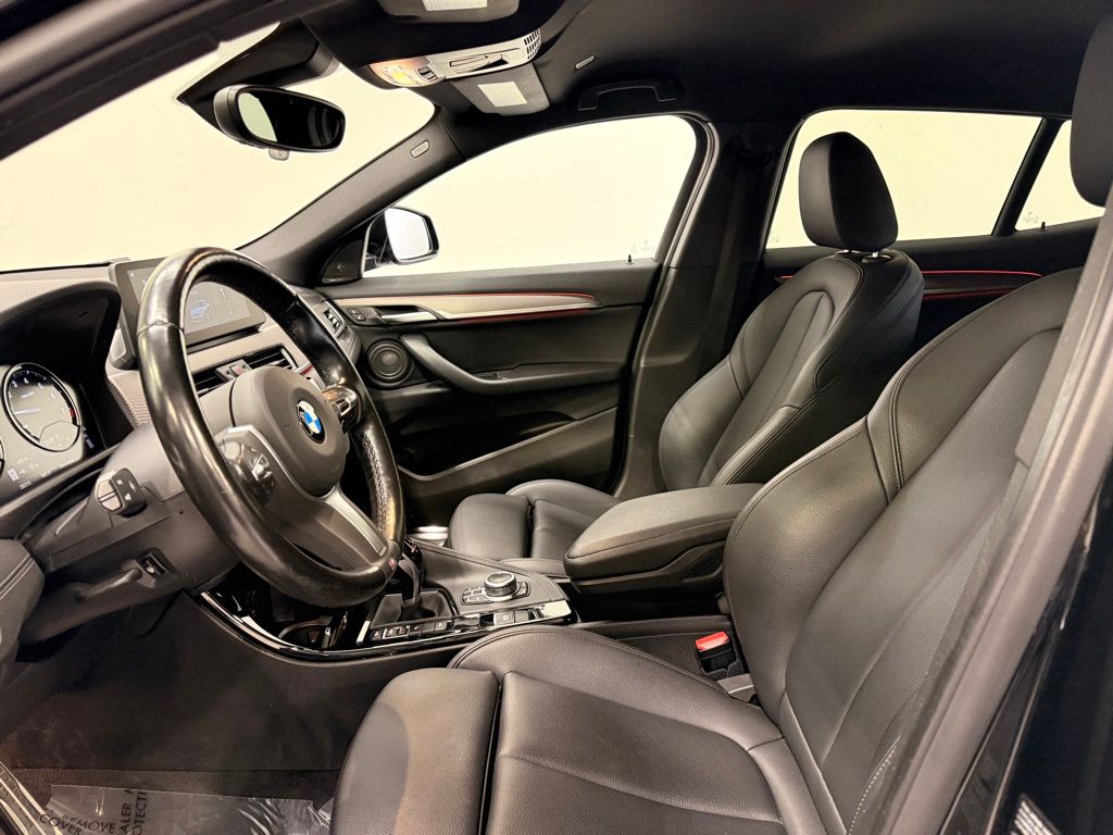 Thumbnail: 2022 BMW X2 - 12