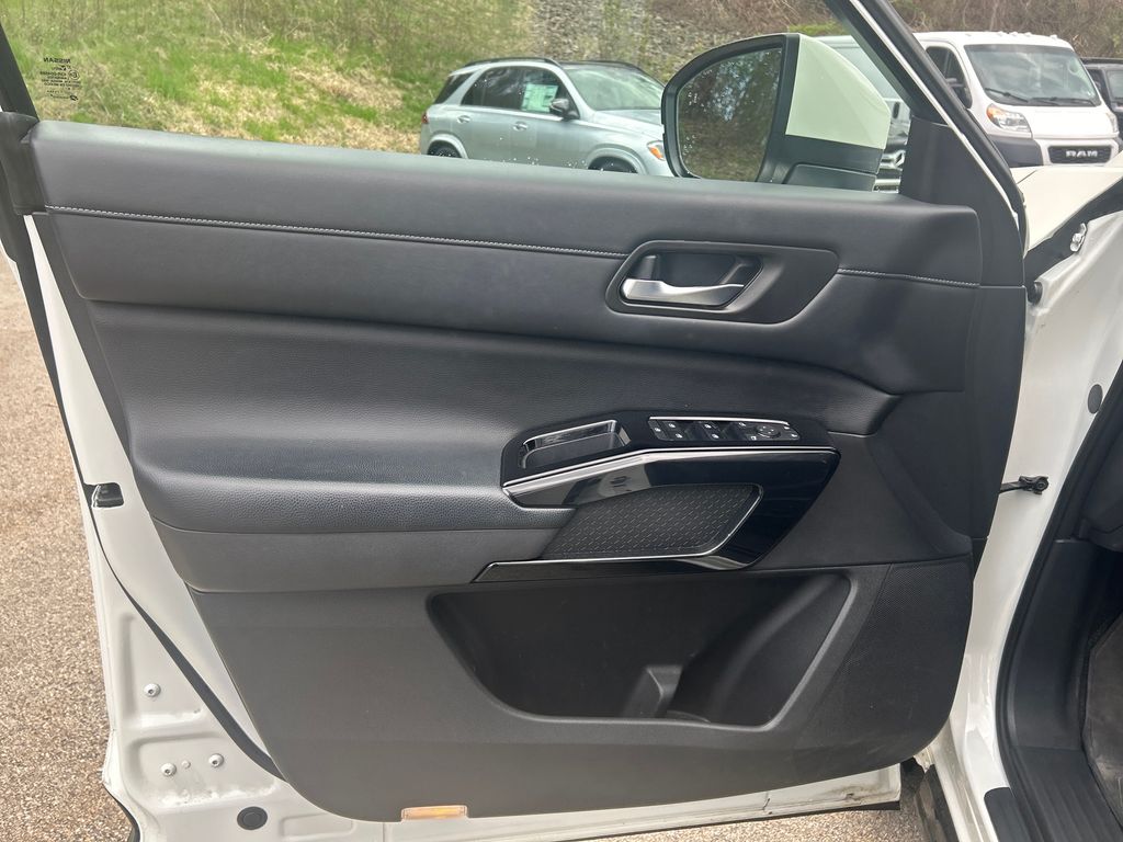 2022 Nissan Pathfinder SV White at Auto Express Mitsubishi