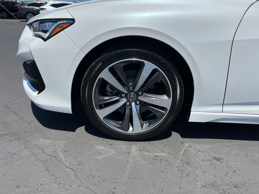 Thumbnail: 2025 Acura TLX - 5