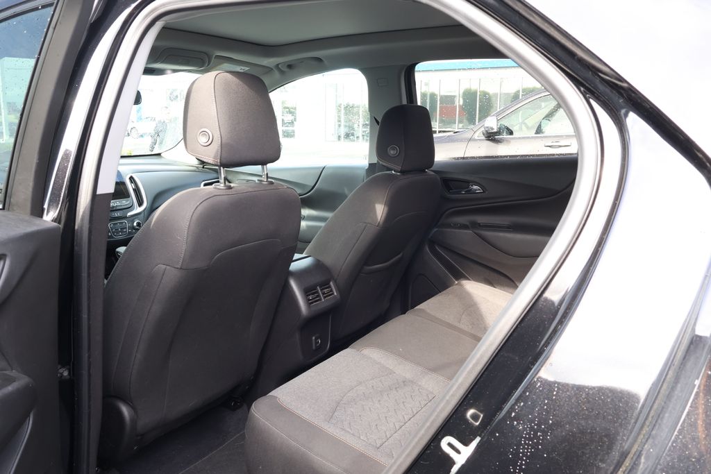 2022 Chevrolet Equinox LT 31