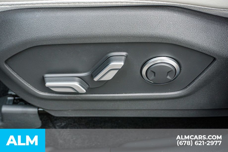 Used 2026 Silver Hyundai SEL image 50