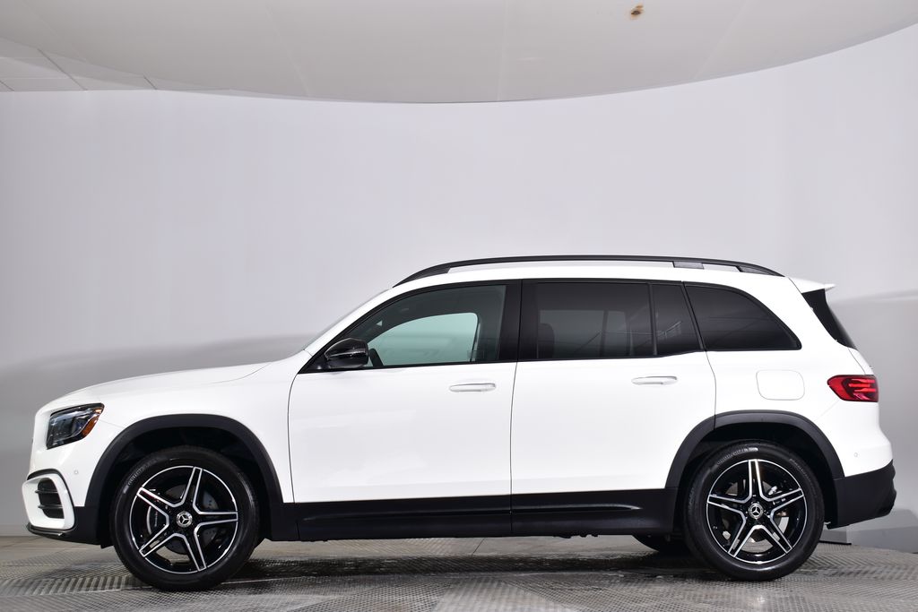 Thumbnail: 2025 Mercedes-Benz GLB - 2