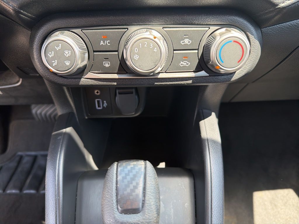 2024 Nissan Versa 1.6 S