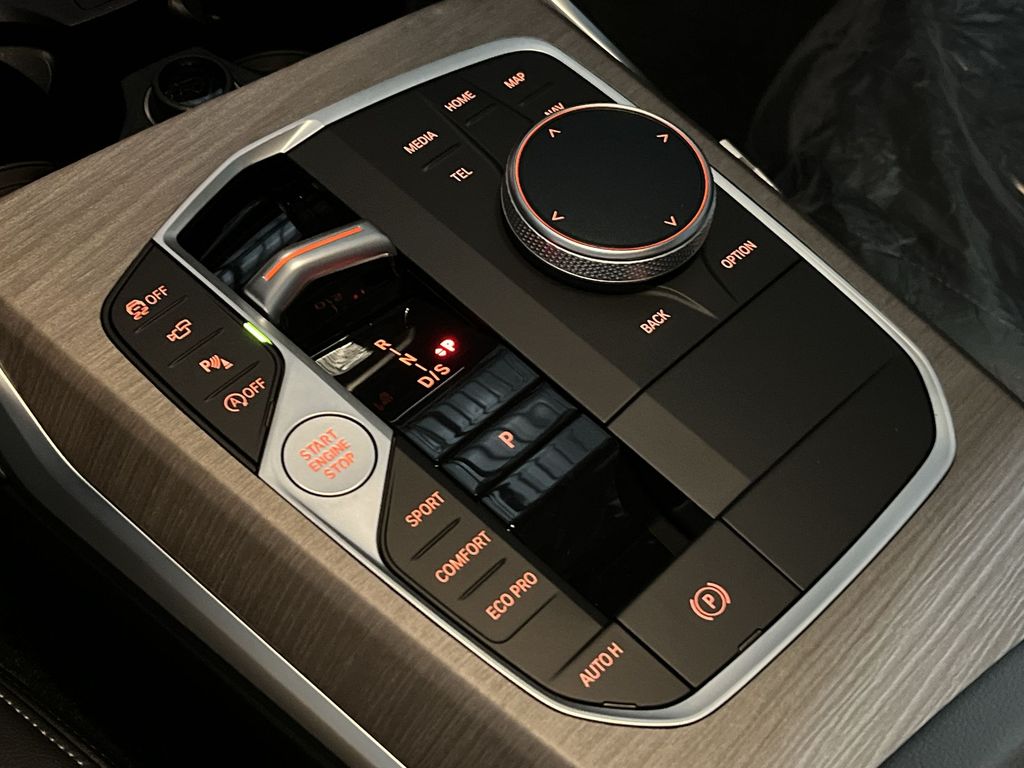 Thumbnail: 2025 BMW 3 Series - 20