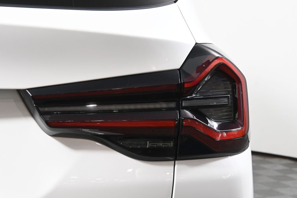 Thumbnail: 2023 BMW X3 - 13