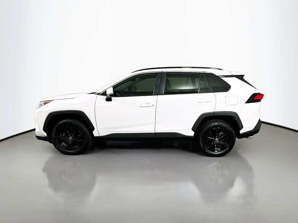 2019 Toyota RAV4 XLE 8