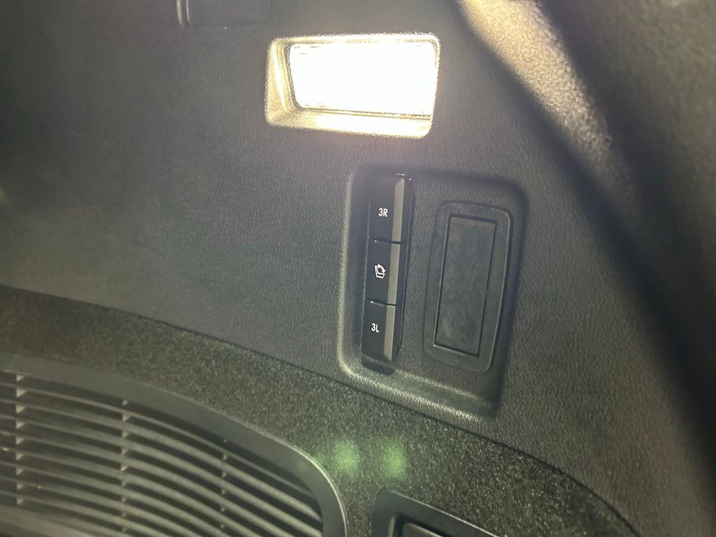 used 2025 Lincoln Aviator car, priced at $56,526