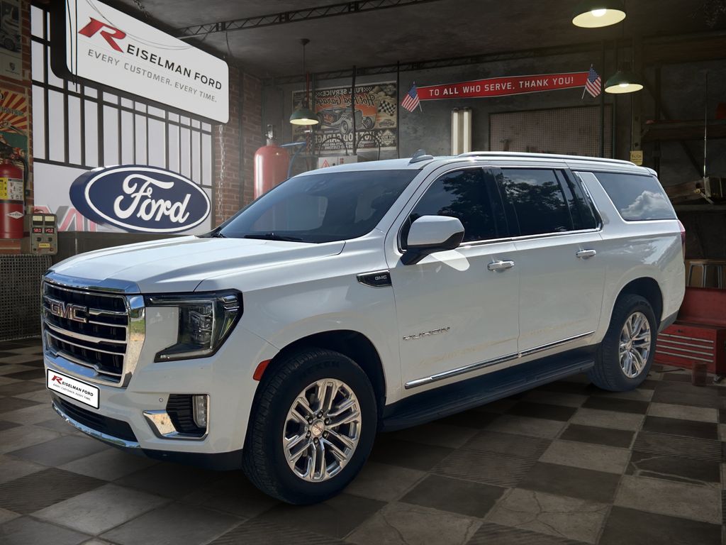Summit White 2022 GMC Yukon XL SUV / Crossover Four-Wheel Drive