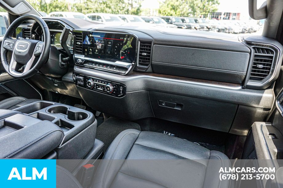 Used 2025 Black GMC SLT image 24