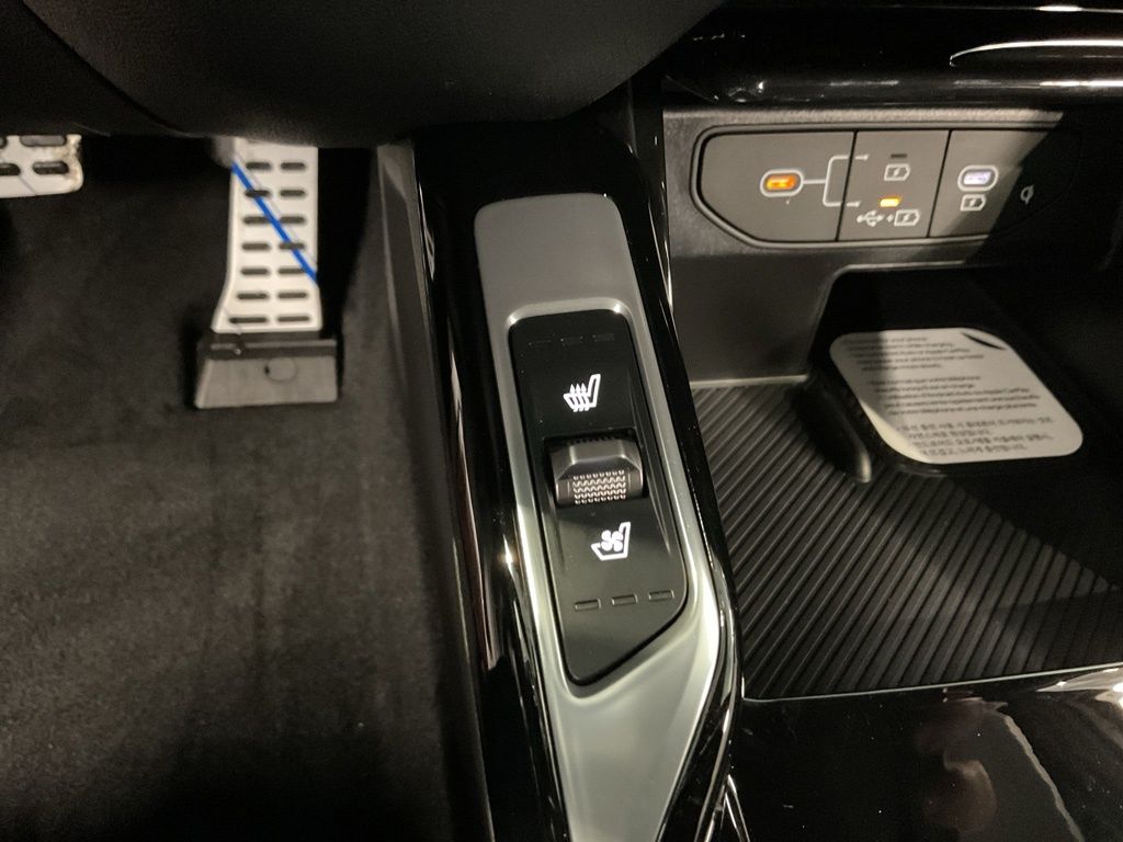 New 2026 Beige Kia X-Line SX Prestige image 9