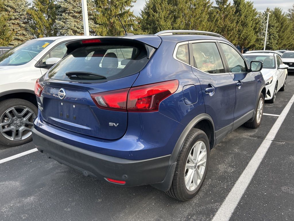 Thumbnail: 2019 Nissan Rogue Sport - 3