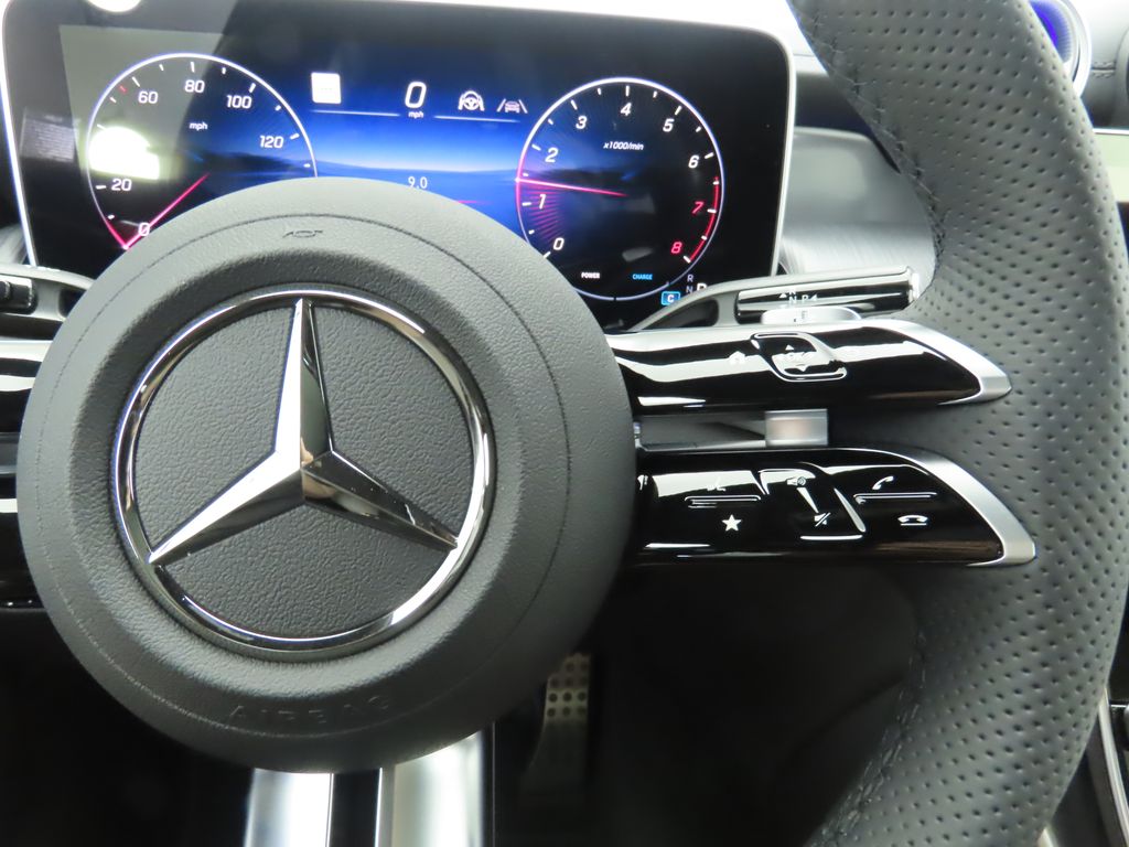 2025 Mercedes-Benz GLC 300 13