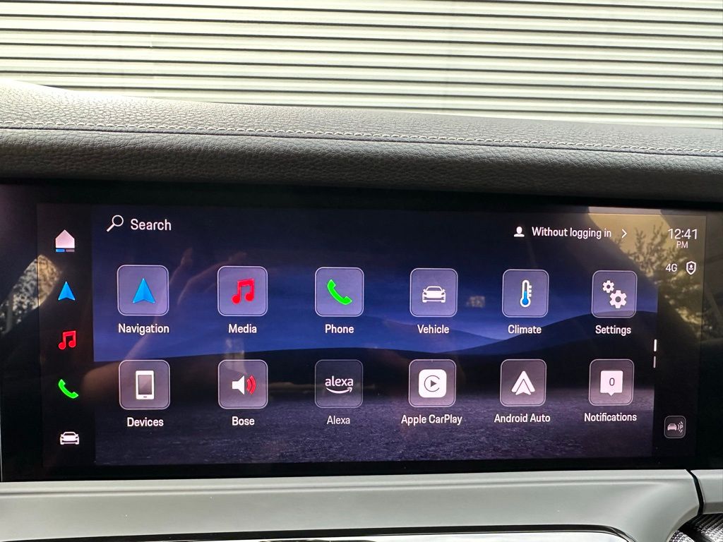 Thumbnail: 2026 Porsche Panamera - 30