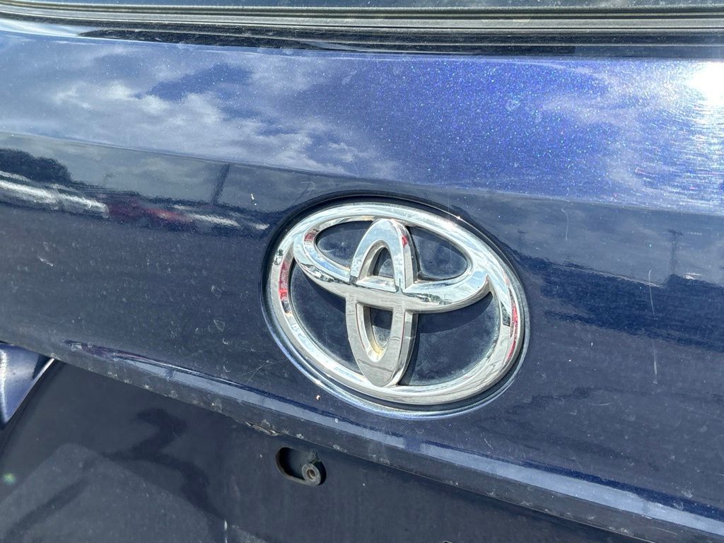 Used 2021 Toyota Highlander SUV