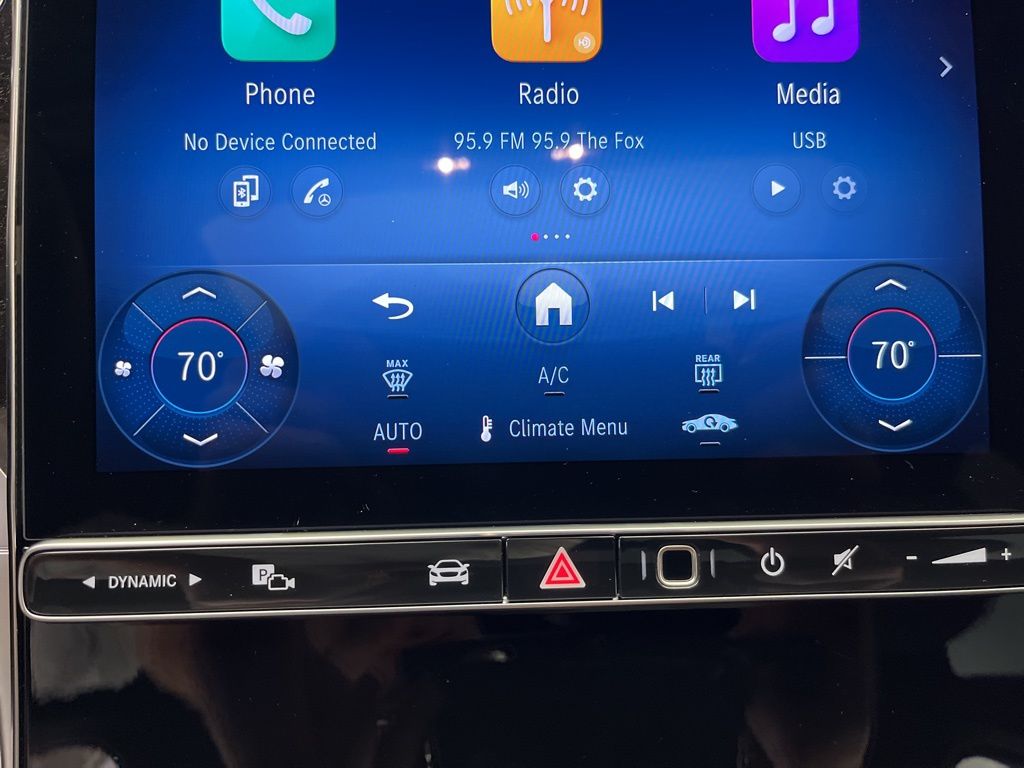 Thumbnail: 2026 Mercedes-Benz GLC - 20